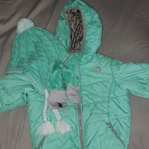 The North Face 4T coat, medium hat, and mittens